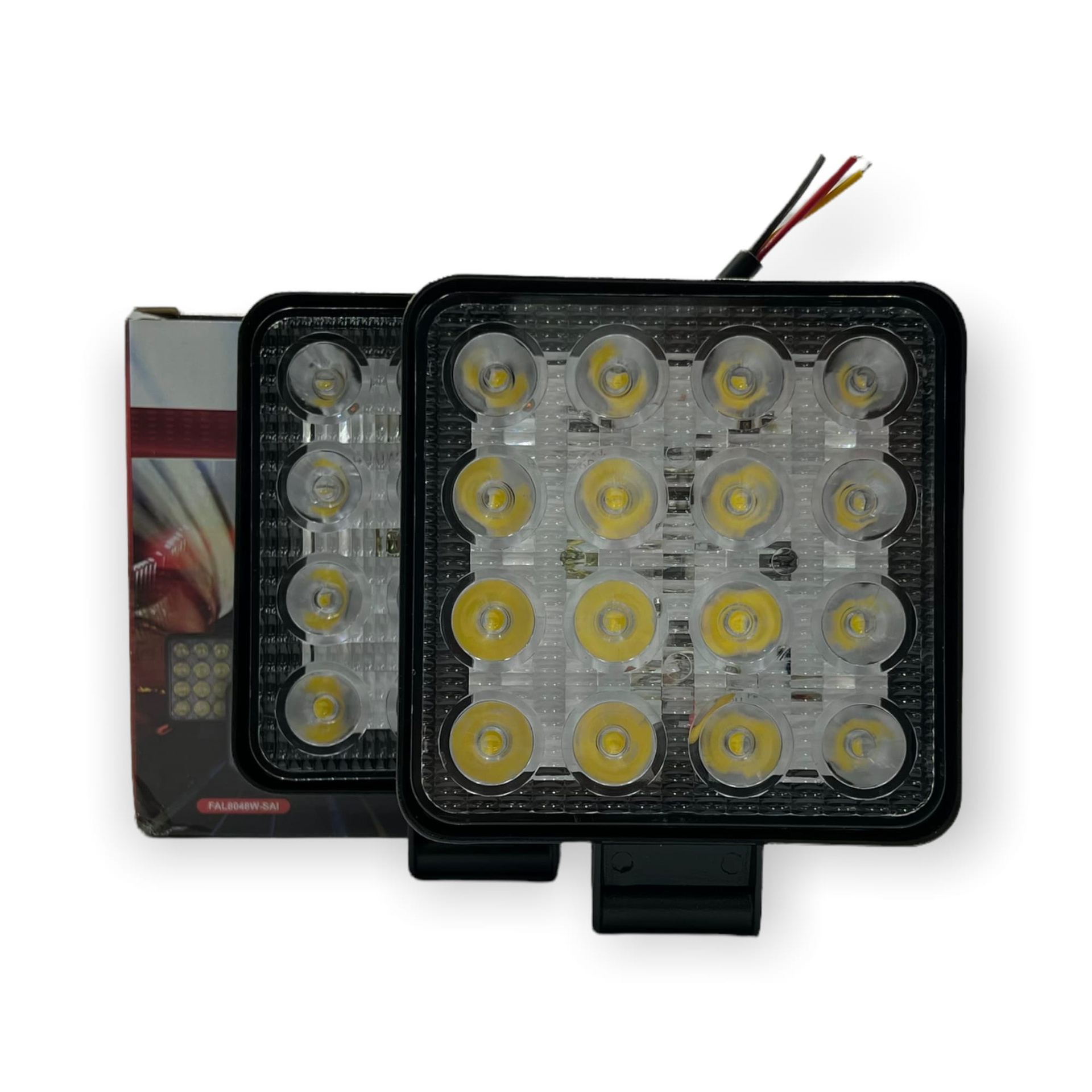 Faro cuadrado multivoltaje de 16 LED función fijo + estrobo